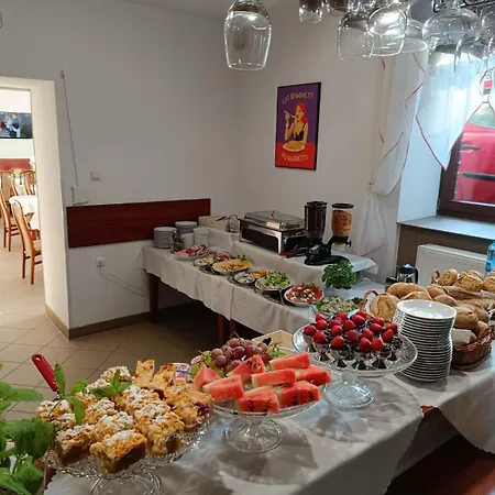 Magnolia 招待所 3*